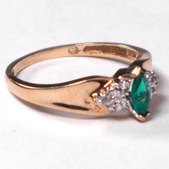 10k Emerald  Ring SOLID Yellow Gold Marquis - Picture 3 of 10